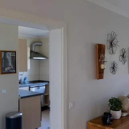 Ferienhaus Mit Basketballplatz *