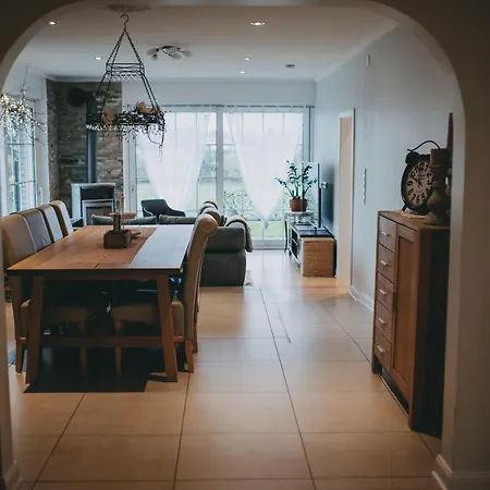 Mit Basketballplatz Dom wakacyjny