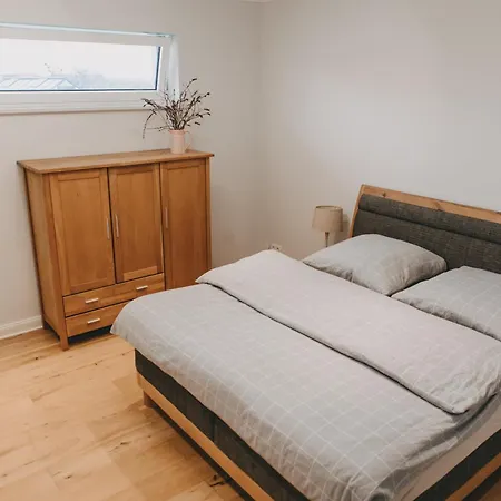 Ferienhaus Mit Basketballplatz *