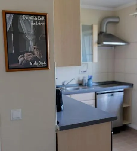 Mit Basketballplatz Lemgo