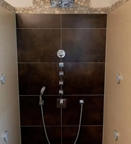 Mit Basketballplatz * Lemgo