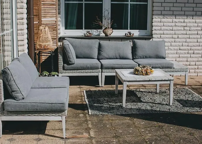 Mit Basketballplatz Feriehus